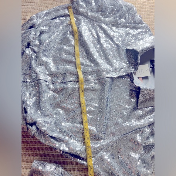 Eloquii in women’s jumpsuit suits size 22, color silver - Picture 6 of 7